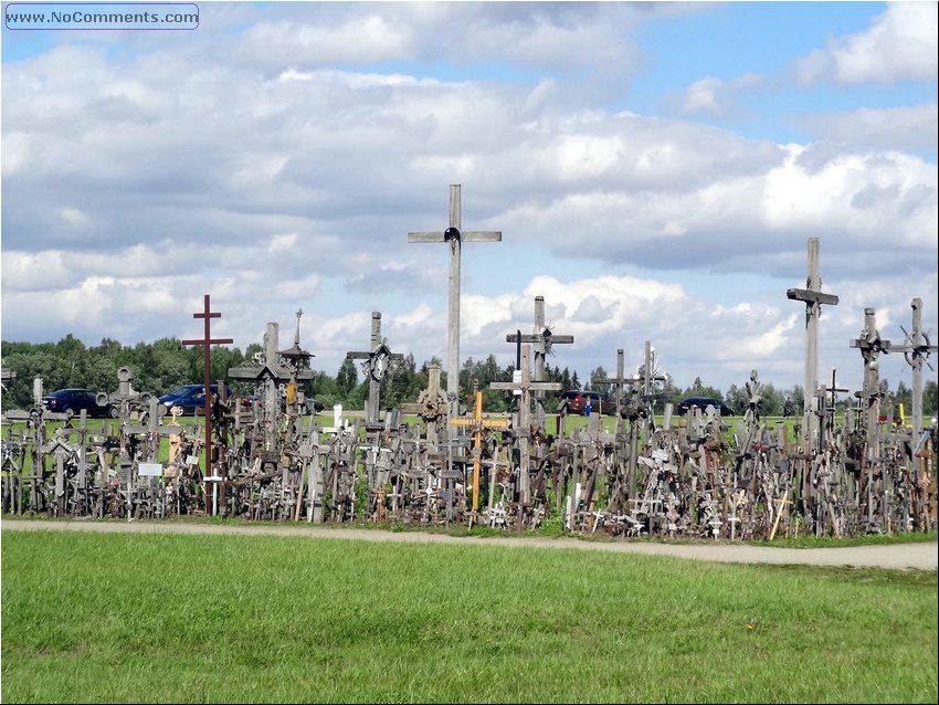 Hill_of_Crosses_02.JPG