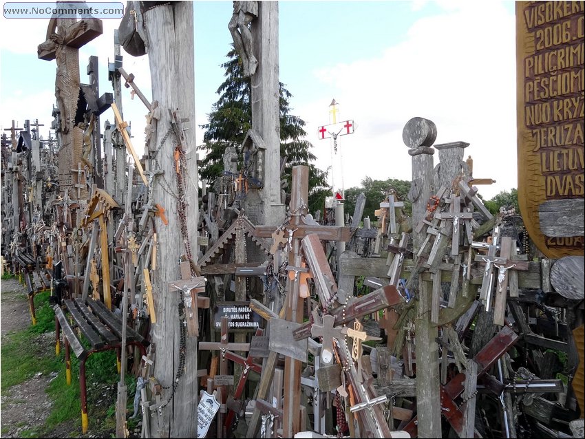 Hill_of_Crosses_03.JPG