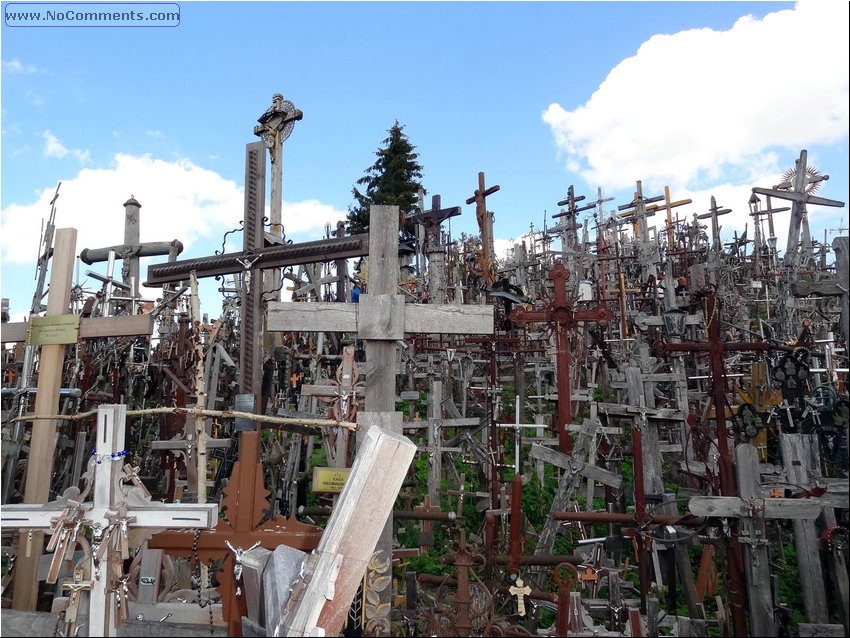 Hill_of_Crosses_06.JPG