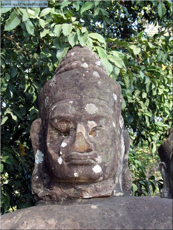 Angkor Thom bridge detail 2.jpg