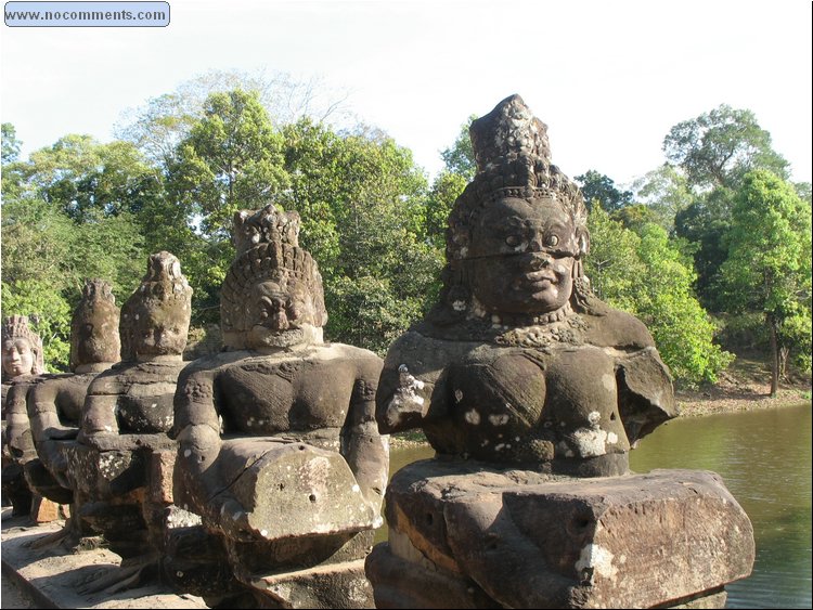 Angkor Thom bridge detail 2c.jpg