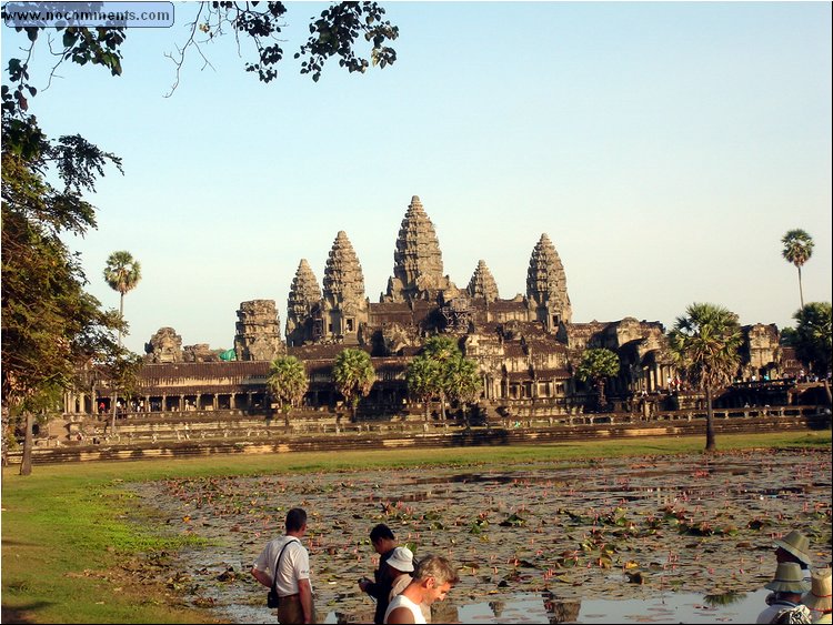 Angkor Wat before sundown.JPG