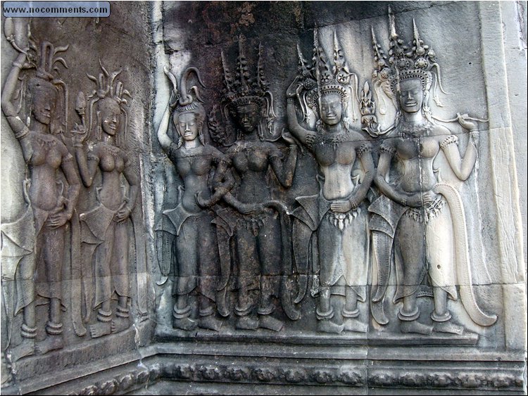 Angkor Wat dancers 2.JPG