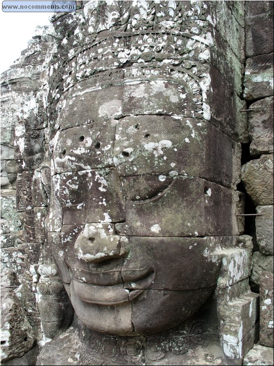 Bayon temple Mona Lisa detail.jpg