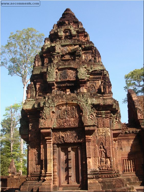Citadel of Women Banteay Srei 4b.JPG