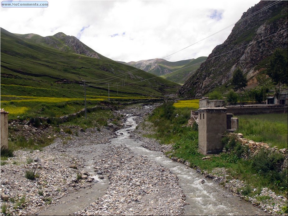 Tibet countryside.JPG