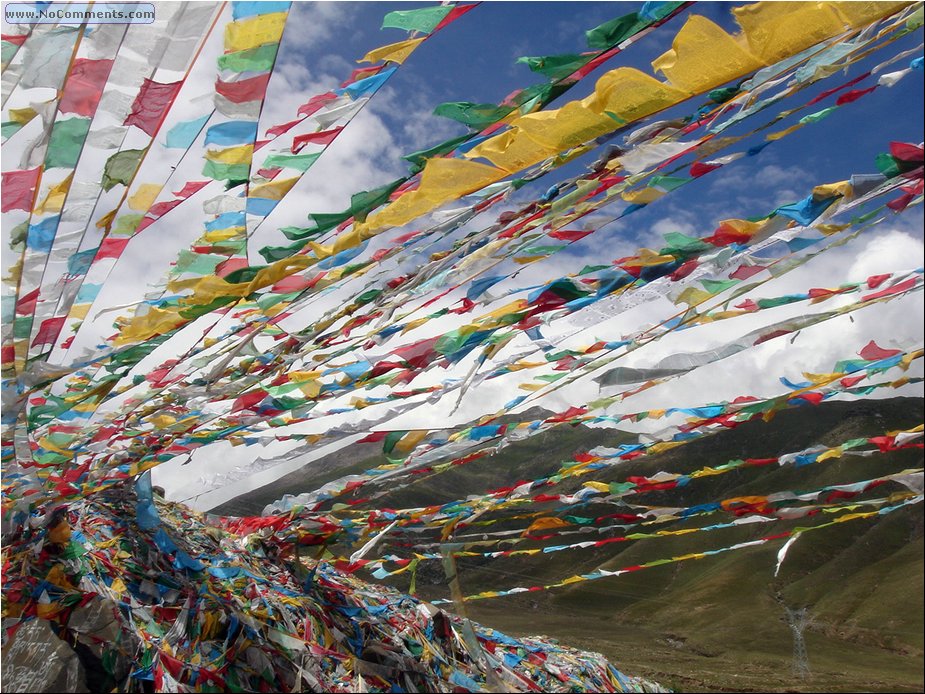 prayer flags 3.JPG
