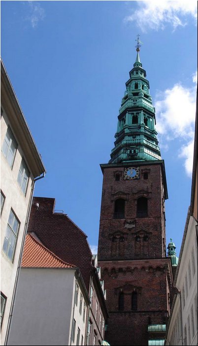 Copenhagen - tower.JPG