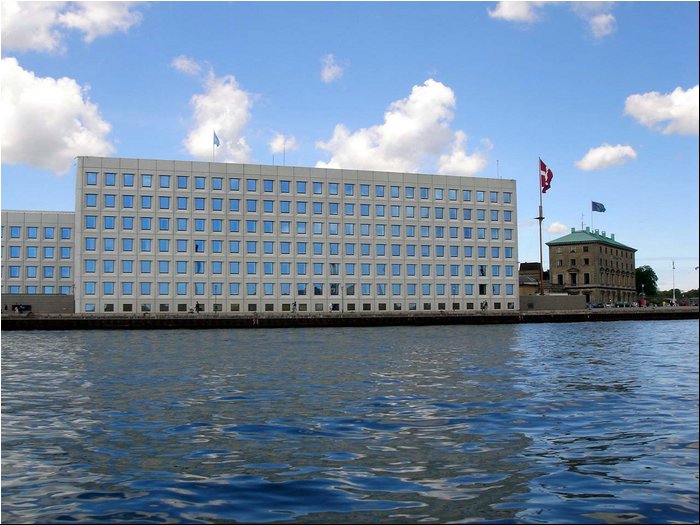 Copenhagen Canal Tour 05.JPG