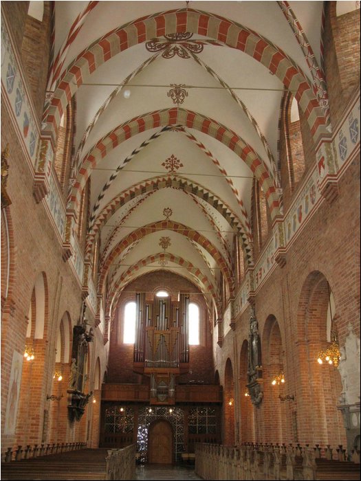 Ringsted Cathedral 08.jpg