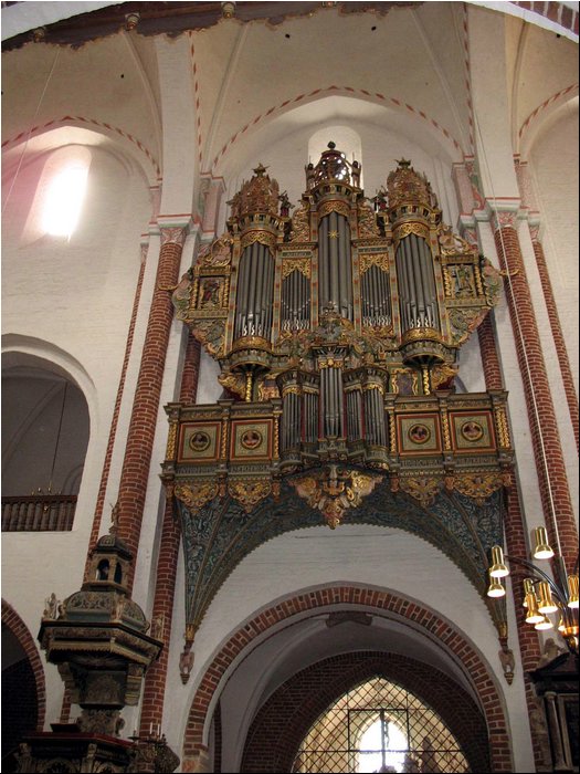 Roskilde Domkirke 04.jpg