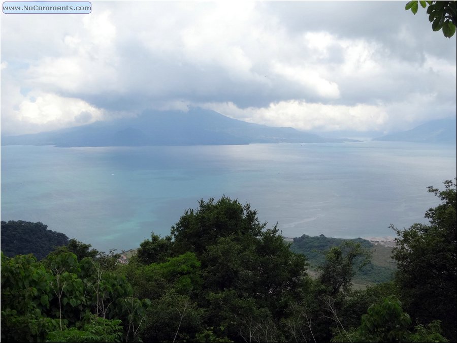 Lake Atitlán 01.JPG