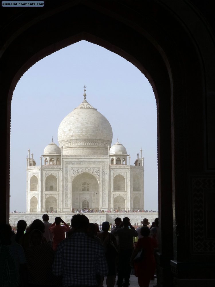 04 Agra Taj Mahal entry.JPG