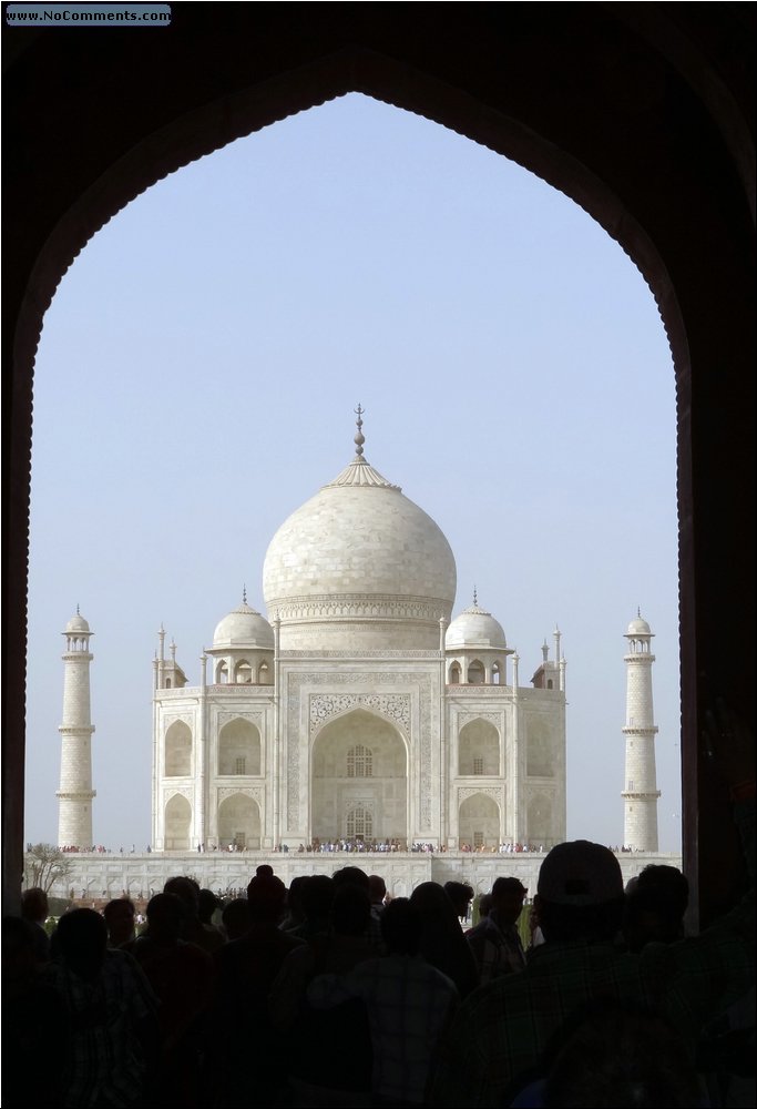 05 Agra Taj Mahal entry.JPG