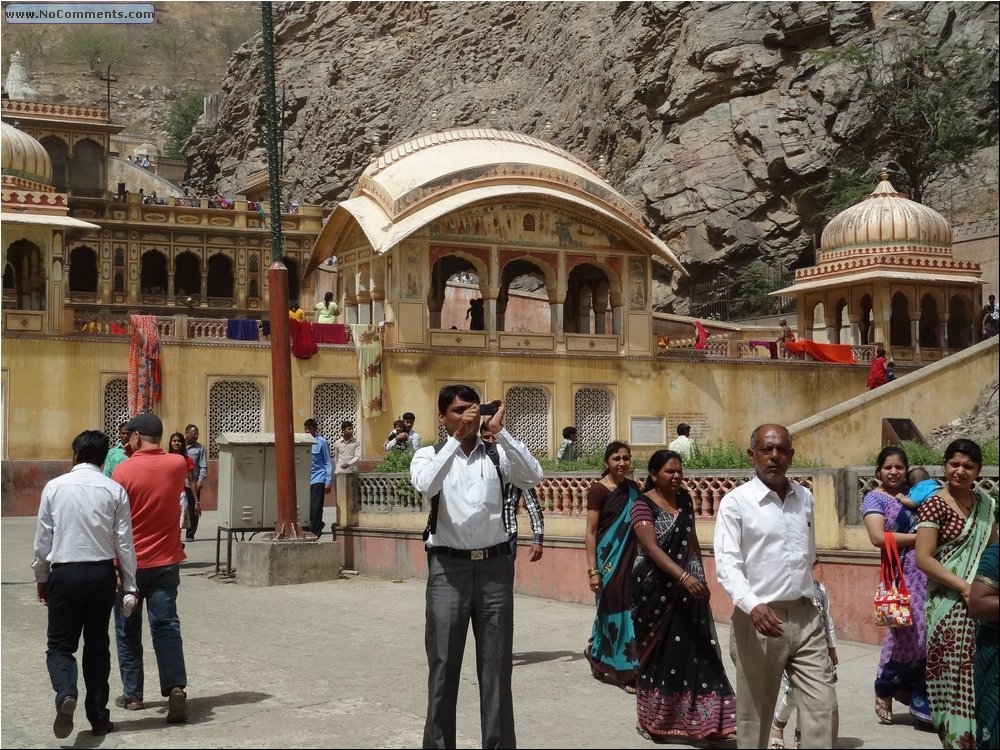 Jaipur Monkey Temple 00.JPG