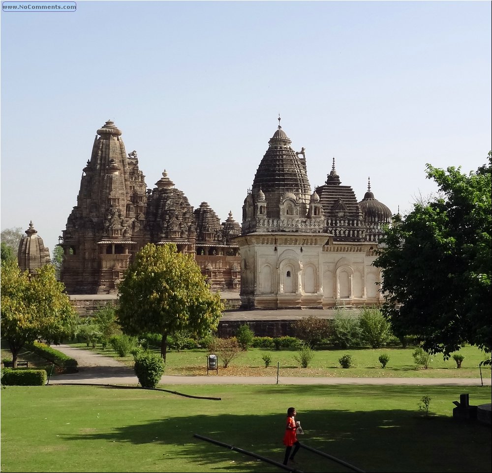 Khajuraho Temples 02.JPG