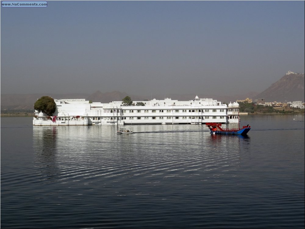 Lake Palace 01.JPG