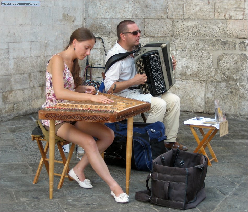 Siena musicians.JPG