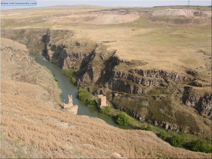 Ancient Ani Armenian border 1.JPG