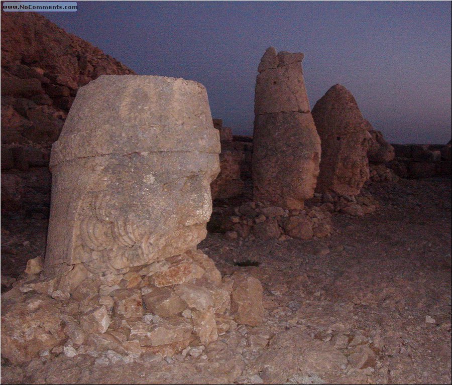 Mount Nemrut Meglomania 1.JPG