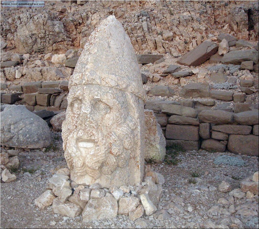 Mount Nemrut Meglomania 4.JPG
