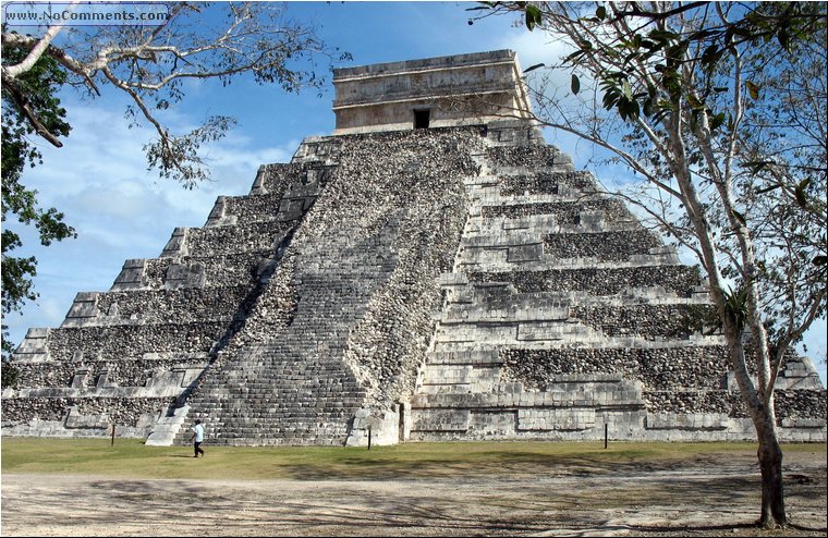 Chichen Itza 2.jpg