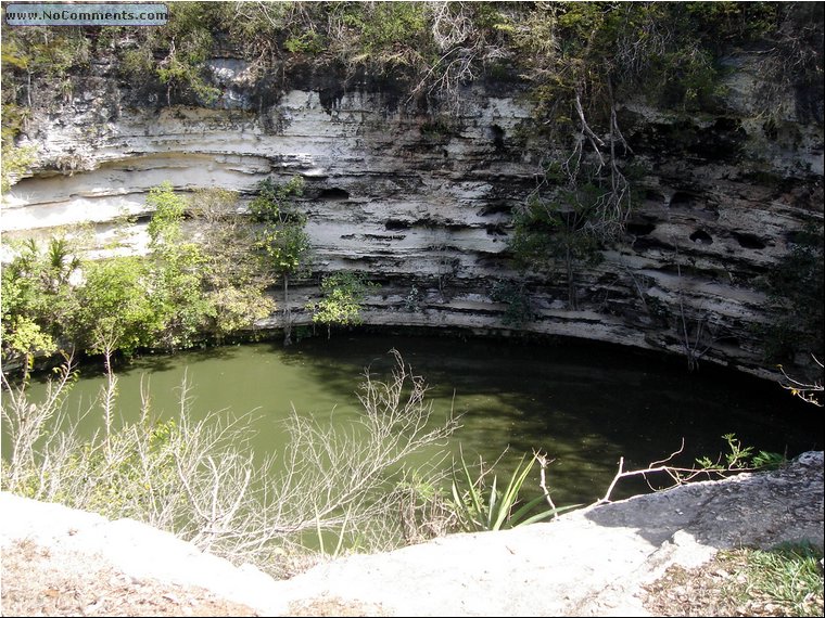 Chichen Itza sacred well.JPG