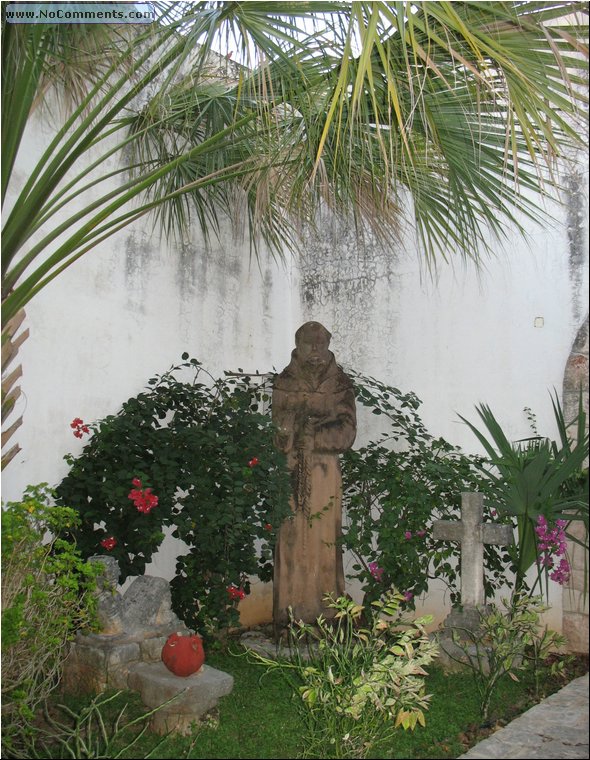 Izmal Cathedral 1.jpg