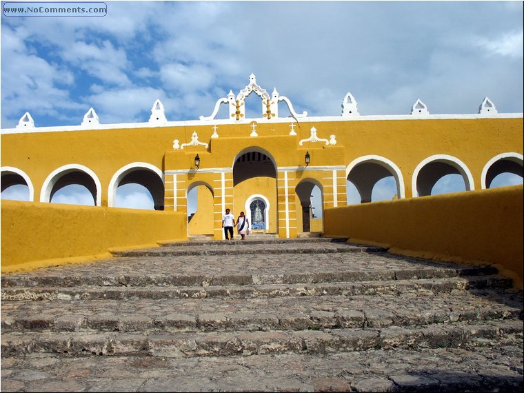 Izmal Cathedral 2b.jpg