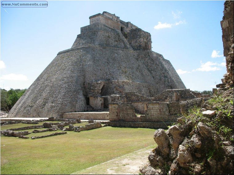 Uxmal 3.jpg