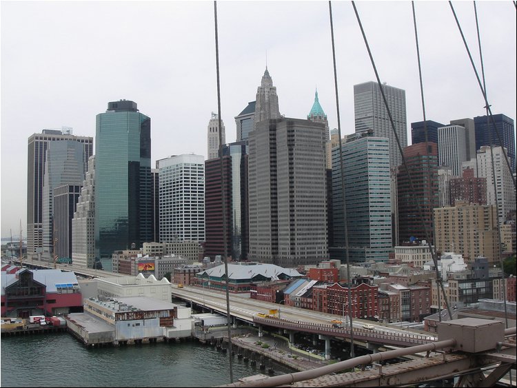 Walk over the Brooklyn Bridge 3.JPG