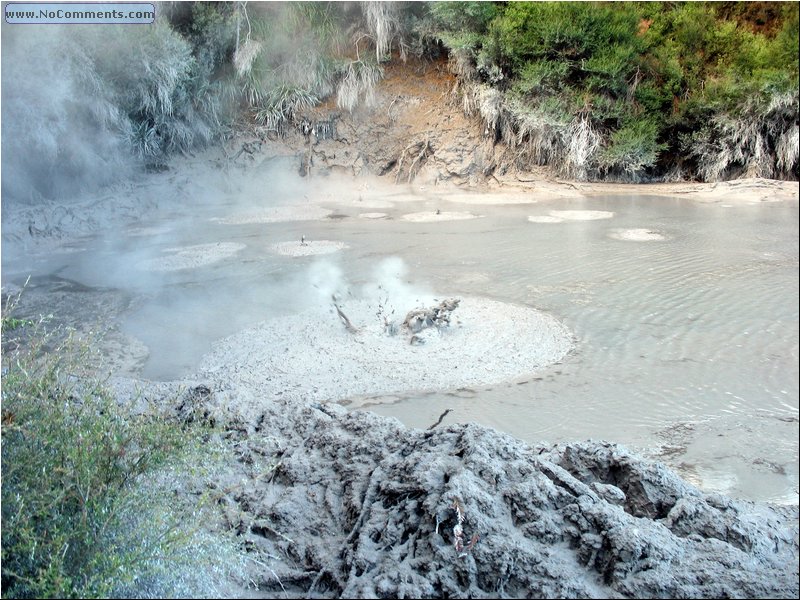 Boiling mud 6.jpg