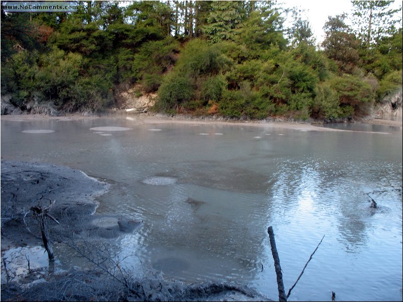 Boiling mud 6a.jpg