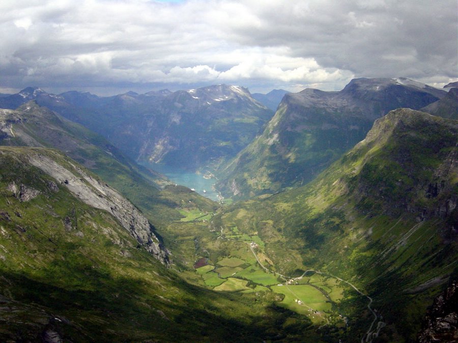 fiord1.JPG