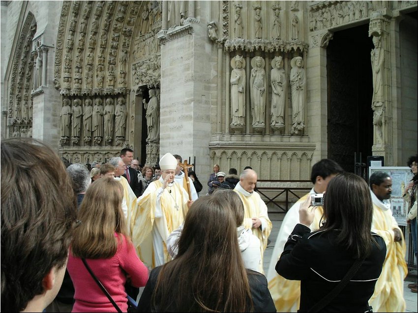 Notre Dame Easter Winetalk.com Blessing.jpg