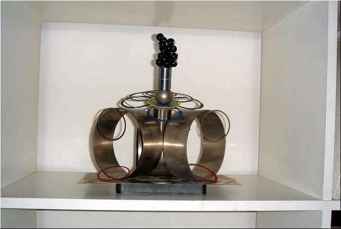MikeW Sculpture - Fallic Symbol1.JPG