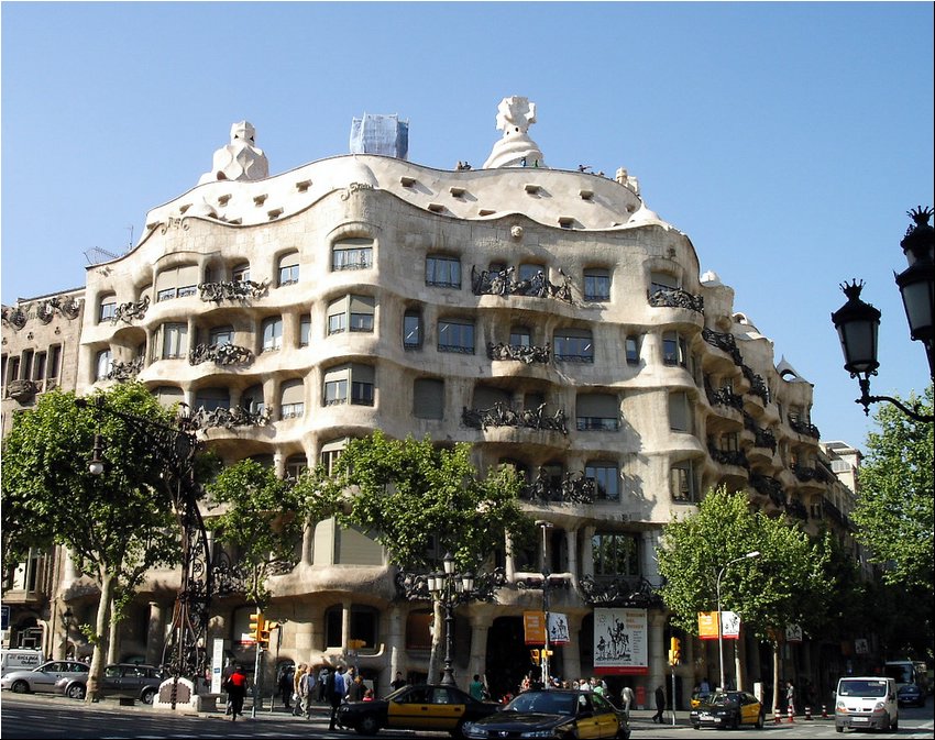 Gaudi Casa Mila 1A.JPG