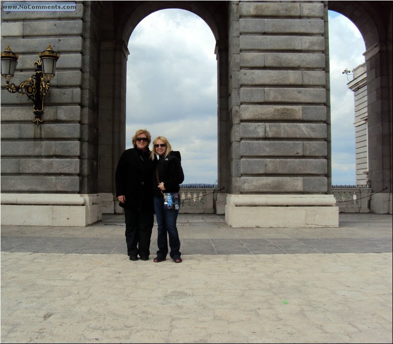 Madrid Royal palace girlfriends.JPG
