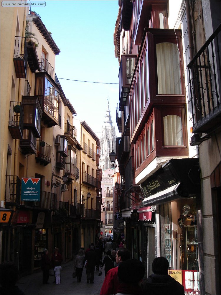 Toledo narrow street.JPG