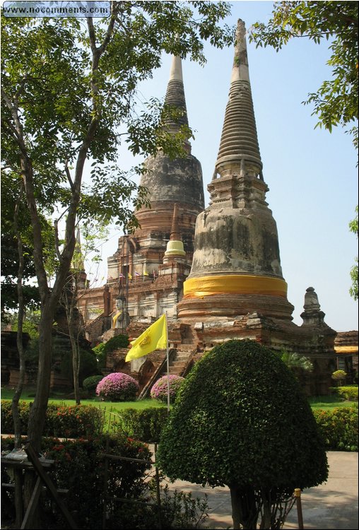 Ayutthaya - Stupas 1.jpg