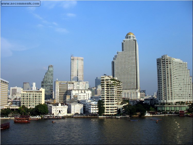 Bangkok view from Penninsula.jpg