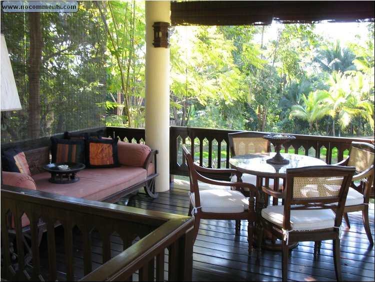 Four Seasons outdoor sala - Chiang Mai.jpg