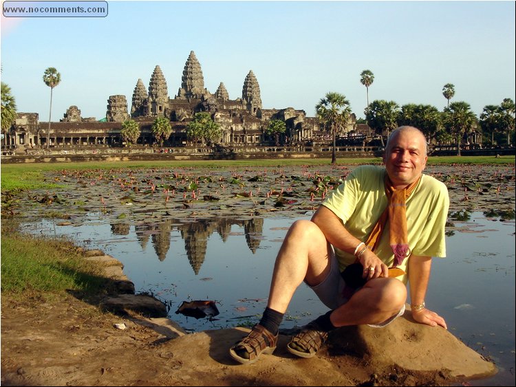 Angkor Wat - sunset.JPG