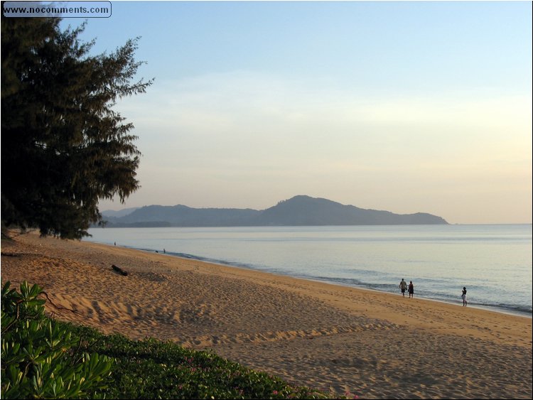 Phuket - Marriott Hotel Beach.jpg