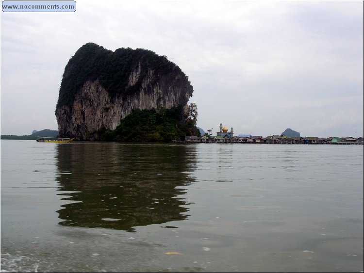 Phuket - moslem floating village.JPG