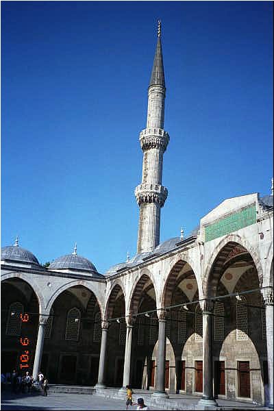 Istanbul-BlMs.JPG