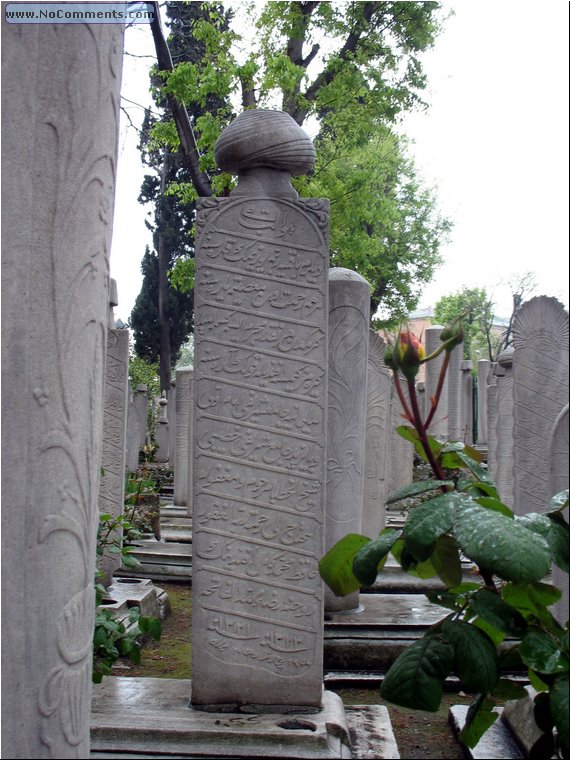 Suleymaniye Mosque Cemetery 2.jpg