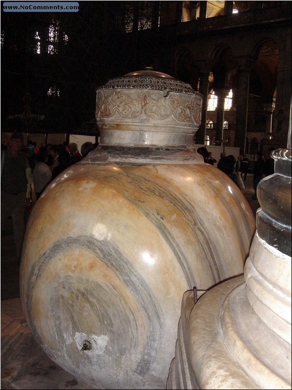 hagia sophia - inside.JPG