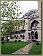 Suleymaniye Mosque courtyard.jpg