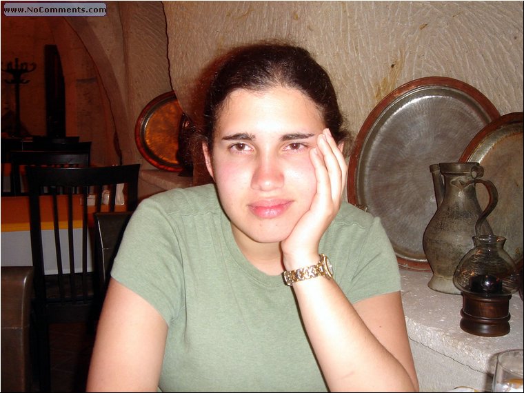 Kapadokia-Cappadocia tired tourist.JPG